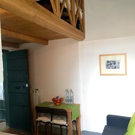 Giulia 1 Apartment *